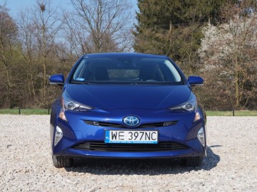 Toyota Prius 1.8 Hybrid Synergy Drive 122KM CVT - Ekologiczny i oryginalny