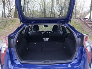 Toyota Prius 1.8 Hybrid Synergy Drive 122KM CVT - Ekologiczny i oryginalny
