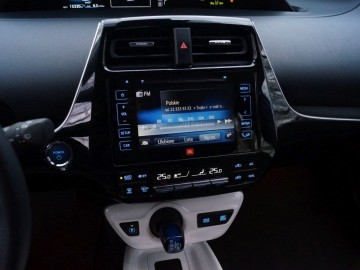 Toyota Prius 1.8 Hybrid Synergy Drive 122KM CVT - Ekologiczny i oryginalny