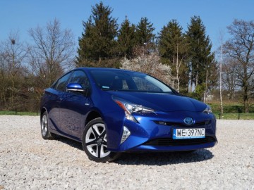 Toyota Prius 1.8 Hybrid Synergy Drive 122KM CVT - Ekologiczny i oryginalny