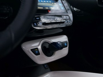 Toyota Prius 1.8 Hybrid Synergy Drive 122KM CVT - Ekologiczny i oryginalny