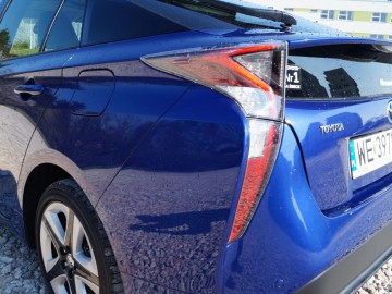 Toyota Prius 1.8 Hybrid Synergy Drive 122KM CVT - Ekologiczny i oryginalny