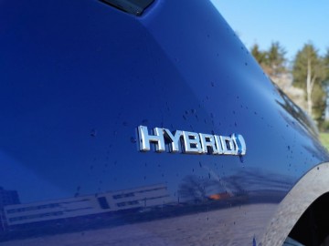 Toyota Prius 1.8 Hybrid Synergy Drive 122KM CVT - Ekologiczny i oryginalny