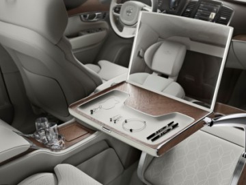 Volvo XC90 Excellence – Business class
