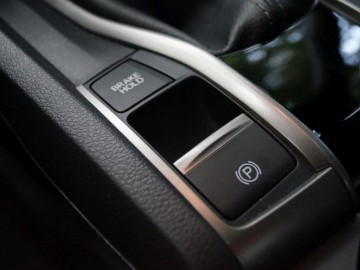 Honda Civic 1,0 turbo &ndash; Mroczne widmo czy nowy początek?