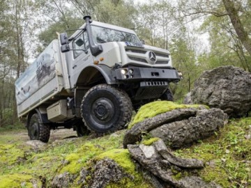 Mercedes Unimog U 4023/U 5023 &ndash; Najtrudniejszy off-road to jego żywioł