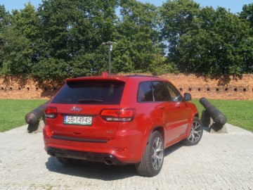 Jeep Grand Cherokee SRT 6.4 V8 HEMI &ndash; Ostatni nierozsądny