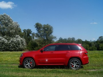 Jeep Grand Cherokee SRT 6.4 V8 HEMI &ndash; Ostatni nierozsądny