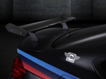 BMW M4 &ndash; Na torze Moto GP 2015