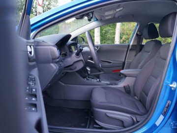 Hyundai IONIQ Hybrid 1,6 GDI 6DCT &ndash; Hyundai na bateryjce&hellip;