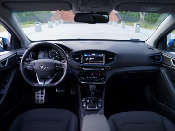 Hyundai IONIQ Hybrid 1,6 GDI 6DCT &ndash; Hyundai na bateryjce&hellip;