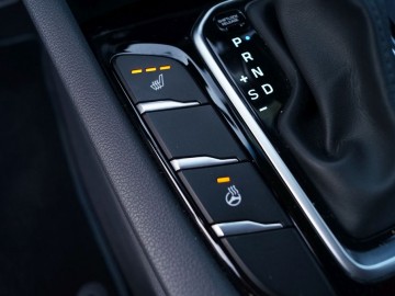 Hyundai IONIQ Hybrid 1,6 GDI 6DCT &ndash; Hyundai na bateryjce&hellip;