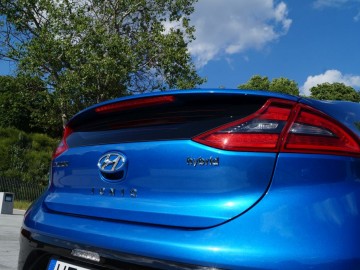 Hyundai IONIQ Hybrid 1,6 GDI 6DCT &ndash; Hyundai na bateryjce&hellip;
