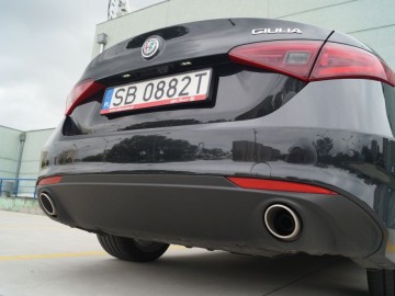 Alfa Romeo Giulia II 2,2 JTD 180 KM 8AT &ndash; Moja Sophia Loren