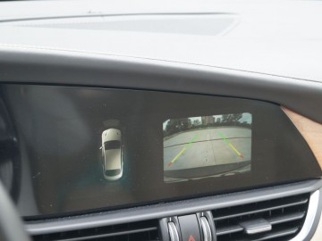 Alfa Romeo Giulia II 2,2 JTD 180 KM 8AT &ndash; Moja Sophia Loren