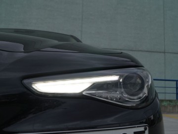 Alfa Romeo Giulia II 2,2 JTD 180 KM 8AT &ndash; Moja Sophia Loren