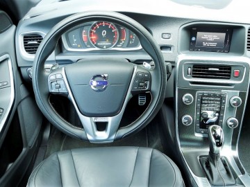 Volvo S60 T6 Drive E R-Design 6AT - Pożegnanie z (nie)Szwedzkim temperamentem