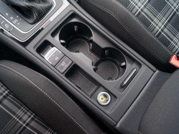 Volkswagen Golf GTD 2.0 TDI - Przyjemności kosztują&hellip;