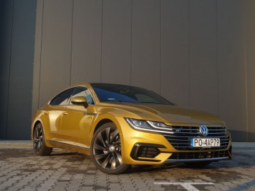 Volkswagen Arteon R-Line 2,0 TDI BiTurbo DSG 4Motion: - Passat nieoczywisty
