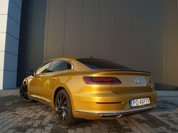 Volkswagen Arteon R-Line 2,0 TDI BiTurbo DSG 4Motion: - Passat nieoczywisty