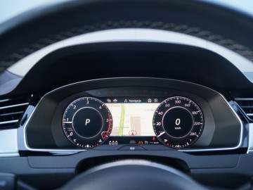 Volkswagen Arteon R-Line 2,0 TDI BiTurbo DSG 4Motion: - Passat nieoczywisty
