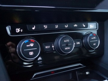 Volkswagen Arteon R-Line 2,0 TDI BiTurbo DSG 4Motion: - Passat nieoczywisty