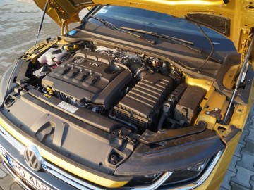 Volkswagen Arteon R-Line 2,0 TDI BiTurbo DSG 4Motion: - Passat nieoczywisty
