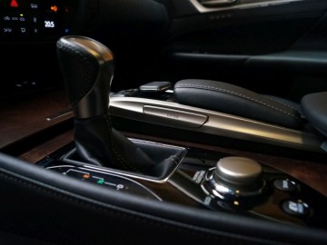 Lexus GS 450h Prestige &ndash; Vintage to brzmi dumnie!