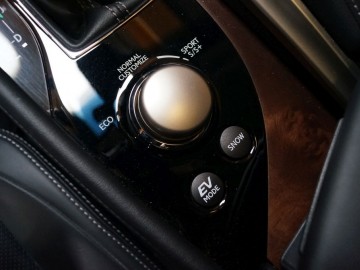 Lexus GS 450h Prestige &ndash; Vintage to brzmi dumnie!