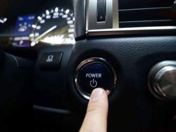 Lexus GS 450h Prestige &ndash; Vintage to brzmi dumnie!
