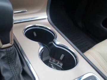 Jeep Grand Cherokee 3,0 CRD AWD 8AT &ndash; Legenda