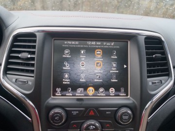 Jeep Grand Cherokee 3,0 CRD AWD 8AT &ndash; Legenda