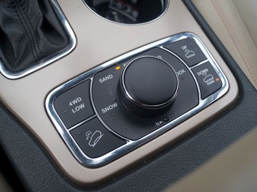 Jeep Grand Cherokee 3,0 CRD AWD 8AT &ndash; Legenda