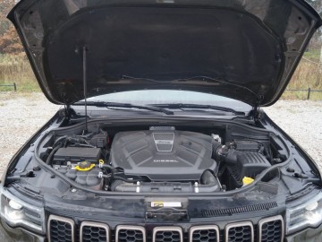 Jeep Grand Cherokee 3,0 CRD AWD 8AT &ndash; Legenda