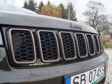 Jeep Grand Cherokee 3,0 CRD AWD 8AT &ndash; Legenda