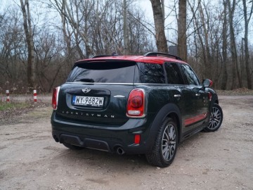 MINI JCW Countryman 231 KM 8 AT &ndash; Wesoły &bdquo;Wieśniak&rdquo;