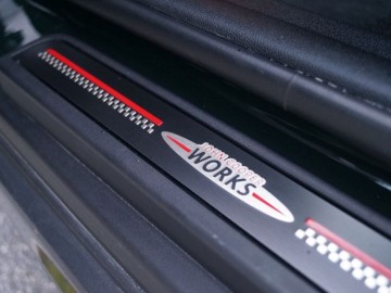 MINI JCW Countryman 231 KM 8 AT &ndash; Wesoły &bdquo;Wieśniak&rdquo;