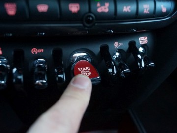 MINI JCW Countryman 231 KM 8 AT &ndash; Wesoły &bdquo;Wieśniak&rdquo;