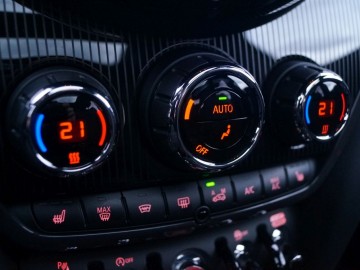 MINI JCW Countryman 231 KM 8 AT &ndash; Wesoły &bdquo;Wieśniak&rdquo;