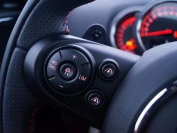 MINI JCW Countryman 231 KM 8 AT &ndash; Wesoły &bdquo;Wieśniak&rdquo;
