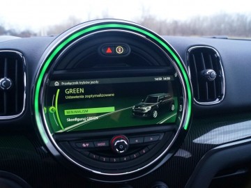 MINI JCW Countryman 231 KM 8 AT &ndash; Wesoły &bdquo;Wieśniak&rdquo;