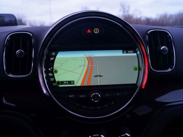 MINI JCW Countryman 231 KM 8 AT &ndash; Wesoły &bdquo;Wieśniak&rdquo;