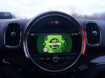 MINI JCW Countryman 231 KM 8 AT &ndash; Wesoły &bdquo;Wieśniak&rdquo;