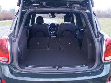 MINI JCW Countryman 231 KM 8 AT &ndash; Wesoły &bdquo;Wieśniak&rdquo;