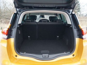 Renault Scenic 1,2 TCe 130KM - Do granic downsizingu