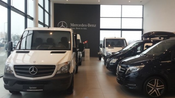 Mercedes-Benz Van Center w Jankach