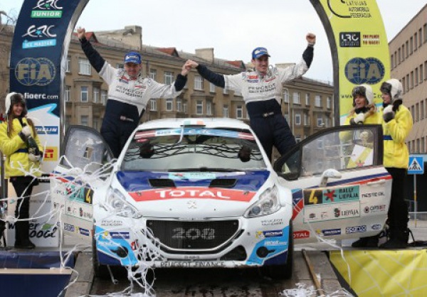 Craig Breen triumfuje na Łotwie