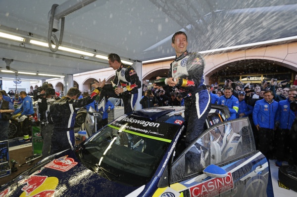 Ogier dor&oacute;wnuje McRae w ilości zwycięstw