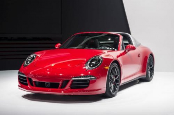 Dwie premiery Porsche w Detroit