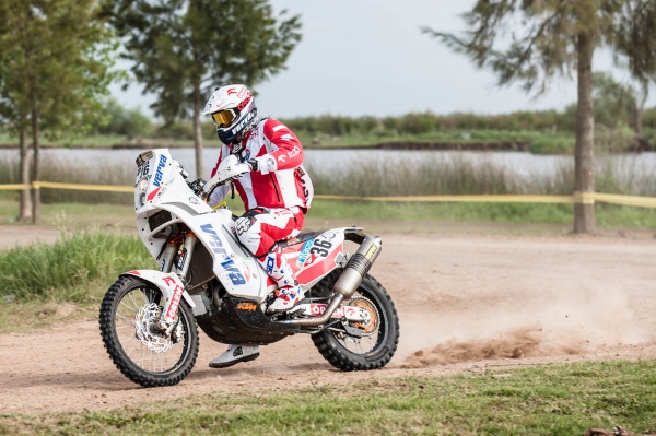 Dakar coraz trudniejszy